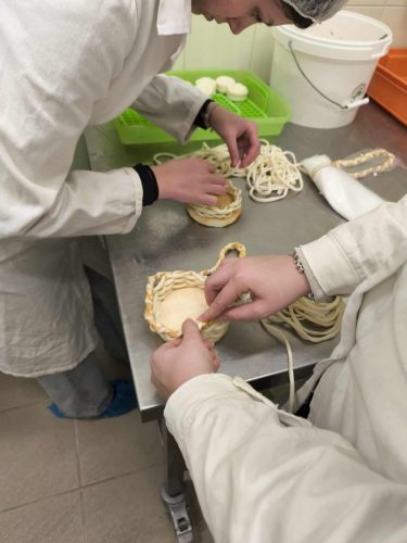 618828084 1547061236585143 3537445680102300440 n